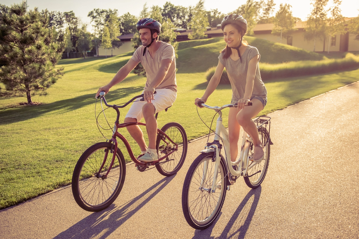 How-do-I-stay-safe-while-walking-and-cycling