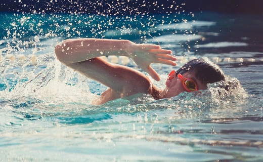 boy-swimming-thumb